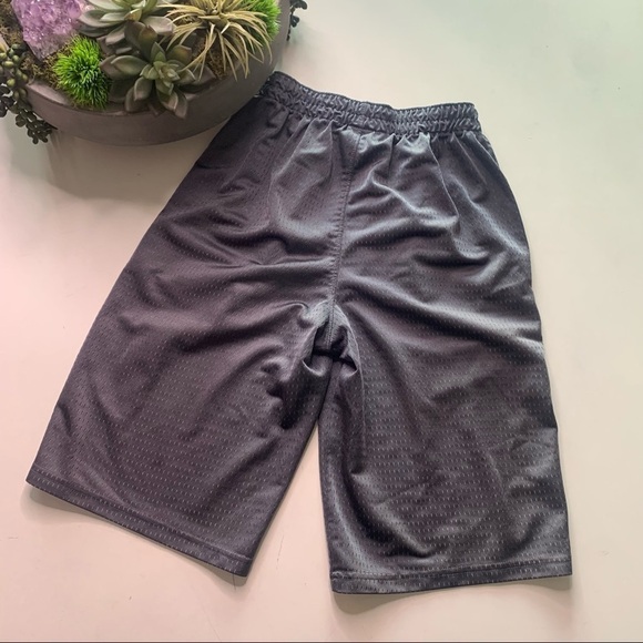 Air Jordan mash gray athletic basketball shorts boys large - Picture 2 of 4